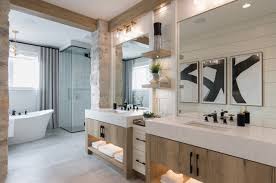 Find the perfect shiplap stock photos and editorial news pictures from getty images. 75 Beautiful Porcelain Tile And Shiplap Wall Bathroom Pictures Ideas July 2021 Houzz