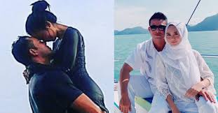 Mama papa yang bakal menimang cahaya mata lelaki nanti pasti tengah fikir nama bayi lelaki yang sesuai untuk si manja mama kan? Basah Lencun Foto Babak Panas Zul Ariffin Dan Intan Najuwa Tersebar