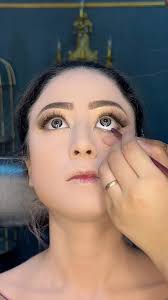 #tip #makeuphack #makeup #makeuptutorial #bridalmakeup #tikok  #hooriasignaturesalonandspa_ #trending #tipsandtricks