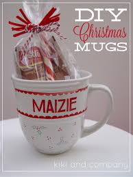 Place in a sealed plastic bag in your cup along with a mini whisk or mini spatula and a squeezable applesauce. 59 Best Mug Wrapping Ideas Homemade Gifts Gifts Diy Gifts
