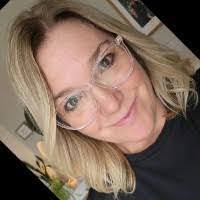 Vicki Breen's Instagram, Twitter & Facebook