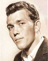 Robert Stoeckel's Instagram, Twitter & Facebook