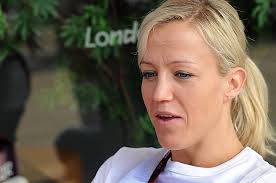 Under håndball vm i brasil så ble drakta til heidi løke nesten revet at henne. Heidi Loke Kjaereste