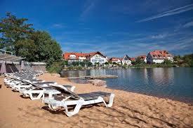 Insel Mit Beachclub Seehotel Niedernberg Bei Aschaffenburg Reisen Niedernberg Urlaub