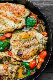 30 Minute Italian Skillet Chicken Recipe With Tomatoes And Mushrooms The Mediterranean D Chicken Recipes With Tomatoes Chicken Skillet Recipes Tomato Recipes