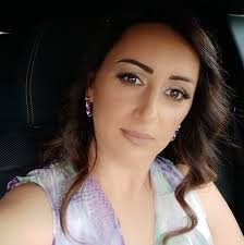 Sarei curioso di sapere cosa insegna l'autore di questo post…