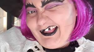 Calabazas iluminadas para guiar a las ánimas y collares de castañas para  liberarlas, las tradiciones más antiguas del Samaín