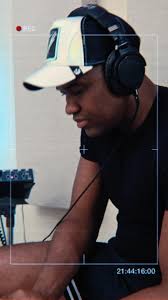 You live and you learn how to get money🔥🔥🔥💯 #anthonyedwards #kingjames  #theygonewatchusgetit #lastofthe80s @brackzz_ @jaddonthetrack  @stevebroyphotography #hiphop #fredericksburg #va