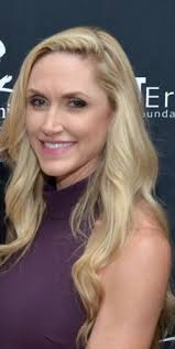 She currently lives in new york city, ny, with her husband, eric trump, and their miniature beagle, charlie. Lara Trump Wiki Bio