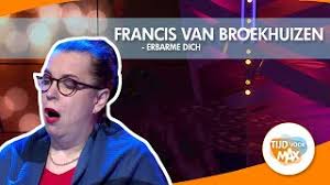 De rol gaat haar aan het hart want diep van binnen ís francis eigenlijk moeder overste. Zij Aan Zij Francis Van Broekhuizen