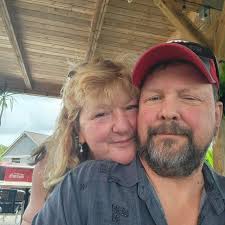 Feel like I could listen to that all day. Race shops are always home. The  best sound.