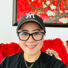 How far can one seemingly small action go? For Helene Goldberg, it led all  the way to saving a life. It started when she read a newspaper article  about living organ donation.