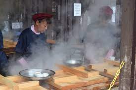 Hell steaming': Enjoy a lunch cooked by Mother Nature in Beppu! | Japamigo