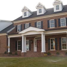 Black And White House With Red Brick Old Yorktown The Handmade Appearance That Only True Tumbling Process Red Brick House Exterior Brick House Exterior Colors Red Brick House
