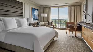 Samples, specials, scratch and dent, warehouse items at outlet prices. Downtown Austin Hotel Suites Rooms Luxury Four Seasons Austin