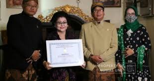 Jul 18, 2020 · aktivitas kelompok ips kelas 8 hal 210 guru ilmu sosial. Membuat Kliping Ips Interaksi Sosial Dan Lembaga Sosial Masa Pandemi