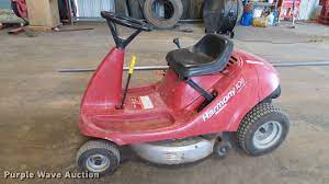 Read on to learn more about the honda harmony 215 lawn mower, its specs and features, and its pros and cons. Honda Harmony 1011 Lawn Mower In Oklahoma City Ok Item Dg9756 Sold Purple Wave