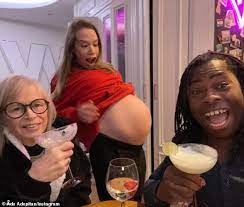 Welcome to the world bolla harrison adepitan the newest member of our @adepifam he's a little cutie. Paralympian Ade Adepitan And Wife Linda Harrison Welcome Baby Aktuelle Boulevard Nachrichten Und Fotogalerien Zu Stars Sternchen