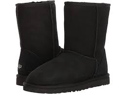 There are 69 short ugg for sale on etsy, and they cost $124.48 on average. Ugg Classic Short Zappos Com