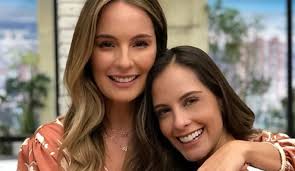 Discover more posts about claudia bahamon. Fallecio Papa De Claudia Bahamon Sentidas Palabras De Laura Acuna A Claudia Bahamon Por Muerte De Su Papa Tendencias Caracol Radio