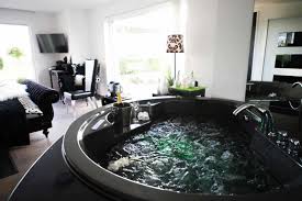Finden sie die besten angebote für ihre suche wohnung mieten badewanne gänserndorf. Die Schonsten Hotels Mit Whirlpool Im Zimmer Das Reisemagazin Von Reiseschein De
