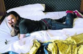 Y me acuerdo de ti de esos días increíbles de tú amor irrepetible llueve. Dones Encuentra En Eugenia Silva A Su Flaca Las Provincias