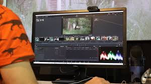 Davinci resolve is the world's only solution that combines editing, color correction, visual effects, motion graphics and audio post production all in one davinci resolve lets you work faster and at a higher quality because you don't have to learn multiple apps or switch software for different tasks. Davinci Resolve 16 2 Is Ready To Take On Premiere Pro Cc Engadget
