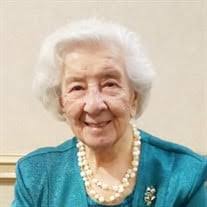 Mary Desantis's Instagram, Twitter & Facebook