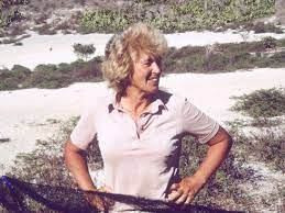 Rosemary grant and peter r. This Husband And Wife Team Witnessed Darwin S Finches Evolving Wired