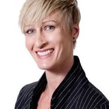 Melody Hinkle's Instagram, Twitter & Facebook