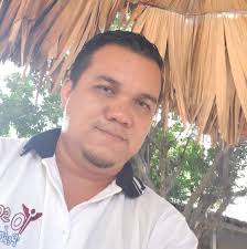 El secretario municipal más corrupto de Nueva Concepción El Secretario  Municipal devenga un salario de Q5,850.00 más una dieta de Q20,000.00 para  un total de Q25,850.00. Adicional a eso, Kevin Eleazar Santiago