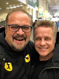 Y que tal la foto con mi carnal alexisayala buen amigo y excelente ser  humano. Les mandamos saludos 🤗🙌🏻❤️ #LCDLFMX #love #lifestyle #like  #friends