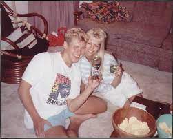 Paul kenneth bernardo (born august 27, 1964), also known as paul jason teale, is a canadian serial killer and serial rapist. Paul Bernardo Karla Homolka