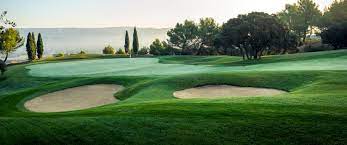 Zwembad hotel moulin de vernéguesswimming pool, 340 metres southeast. Pont Royal Golf Club Designed By Severiano Ballesteros Golf De Pont Royal