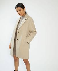Retrouvez aussi notre sélection de manteaux de créateurs pour femme, doudoune, parka, trench, doudoune sans manche, manteau long, cape, doudoune longue, doudoune courte, manteau court, manteau à carreaux, doudounes pour femmes. Manteau Femme Tendance Hiver Long Court Cintre Pimkie