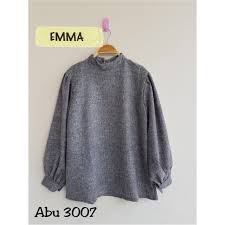 Atasannya berupa batik parang swastika dengan desain khusus bagi wanita, sehingga mampu menunjukkan karakter seorang perempuan yang kuat. Atasan Baju Pakaian Blouse Elegan Cantik Simple Wanita Kekinian Kuliah Cantik Jakarta Reall Pic Asli Shopee Indonesia