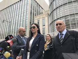 Wowie de guzman's wife dies. Judge Rules That Mexican Drug Lord El Chapo Cannot Hug His Wife At Trial Queens Daily Eagle