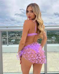 Bruna goes pelada - blog.efectivosi.com.ar