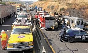 Cuánto cuesta volar de querétaro (qro) a guadalajara (gdl)? Fallecen Guanajuatenses En Accidente En Autopista Lagos De Moreno Guadalajara Queretaro