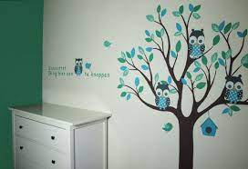 babykamer boom op spachtelputz met grappige muurtekst voor in een jongenskamer babykamer boom muurschildering boom muurschilderingen