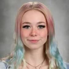 Zoe Gerdes, Melody Larkin named LHS Students of the Week for Dec. 12-16