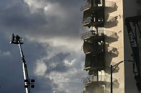 The partial collapse of the champlain towers south condo unfolded shortly after 1:30 a.m hours after biden stated federal assistance was available for the sunshine state, florida gov. 74nruauiucamum