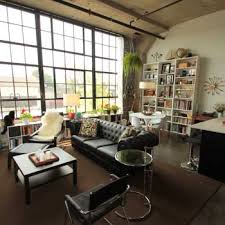 Our downtown milwaukee hotel location is just minutes from miller park, milwaukee art museum and steps away from the riverside theater. Milwaukee Apartments For Rent Junior House Lofts