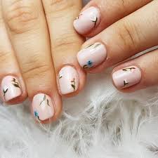 Long nails are an old fashion now, while short nails are very easy to handle and look pretty as well. Top 9 Creative And Extravagant Short Nails 2021 45 Photos Videos