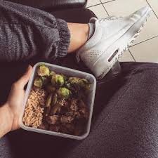 Justine Gallice On Instagram Tupperware Time On Mange La Boxe Deja Toute Prete Et Go Cette Apres Midi Pour Une Seance Photo Et Tournage Video