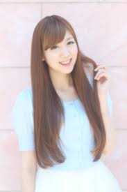 ヘアスプレーで髪の毛のダメージを軽減ヘアアイロンの正しい使い方や
