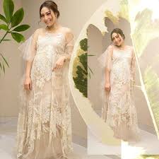 Jun 29, 2021 · ibu hamil bernama kristen leigh, kerap terlihat menikmati kegemarannya itu sambil memakai hak tinggi tujuh inci untuk menopang tubuhnya. 5 Ide Fashion Kehamilan Ayu Dewi Nyaman Dan Cantik Orami