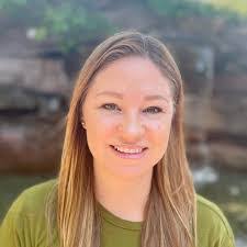 Krista Petrie's Instagram, Twitter & Facebook