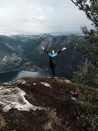 During the first two decades marked was mainly domestic smelter customers. Paradisjuvet Ardal Nature Norway Natural Landmarks