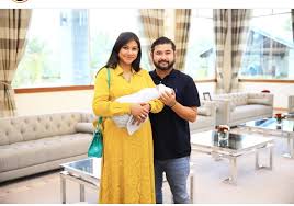 Hh che' puan besar khaleeda binti bustaman. Kerabat Diraja Bersalin Di Hospital Kerajaan Che Puan Khaleeda Mendapat Pujian Rakyat Ciungwanara